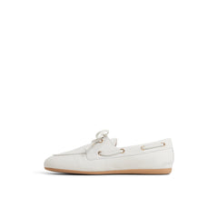 Sperry x Aritzia Slim Boat Shoe Cream | Sperry Boat Shoes